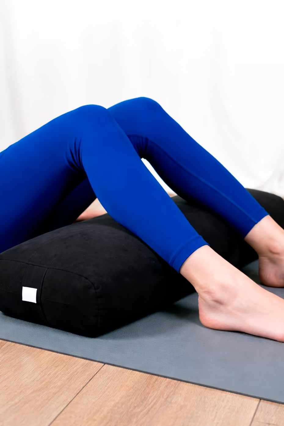 Rectangular Bolster Para Yoga Negro Gaiam