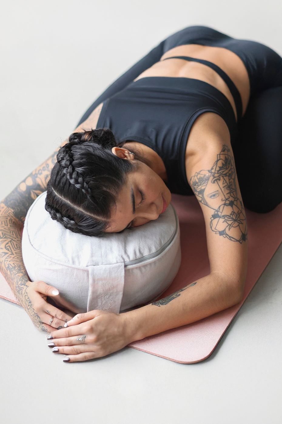Zafu para Yoga Gris Perla Sukha